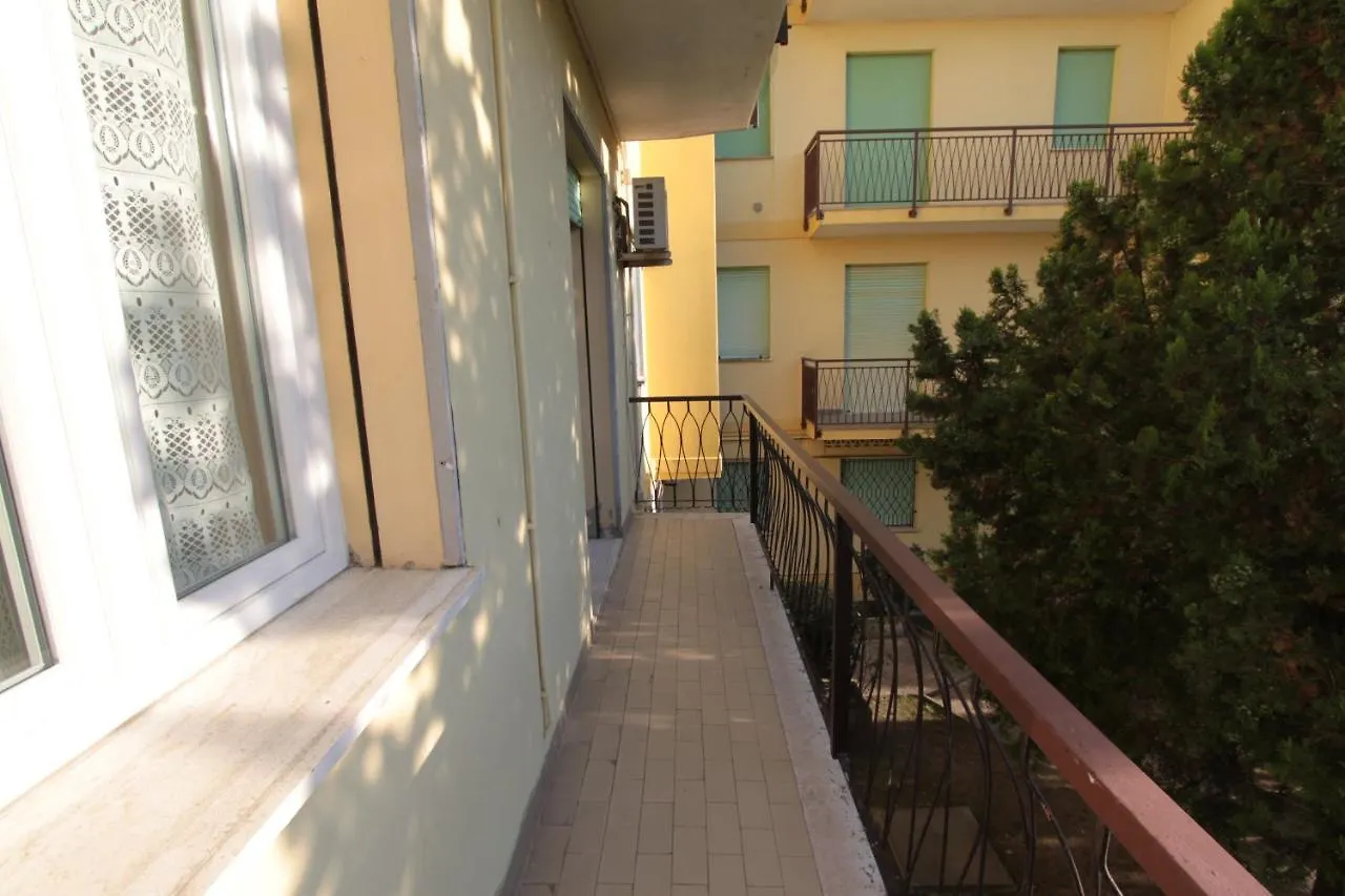 Apartment Pineta 11